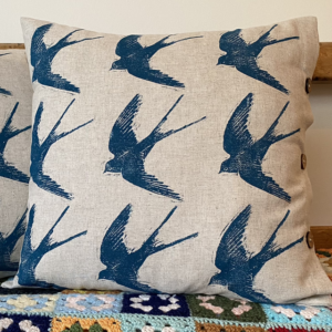 Cushion hand printed swallow1