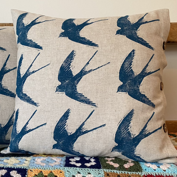 Cushion hand printed swallow1
