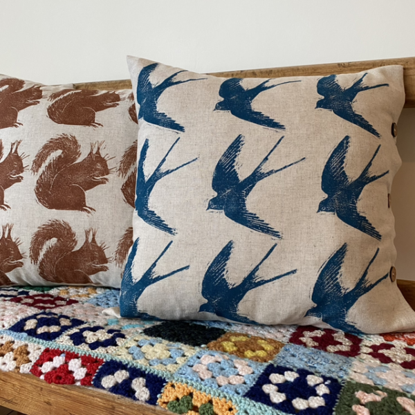Cushion hand printed swallow3